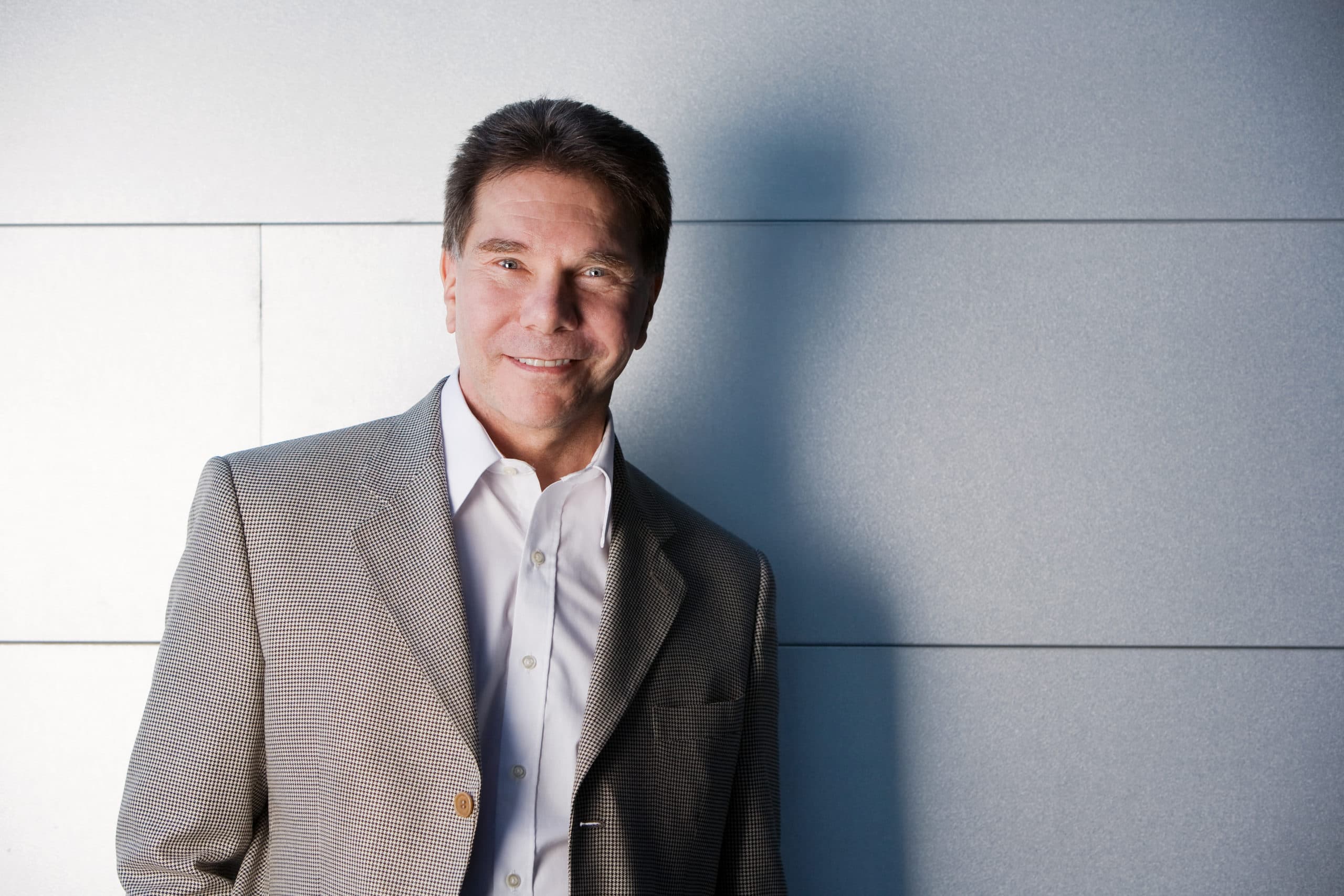 Dr. Robert Cialdini, black and white portrait