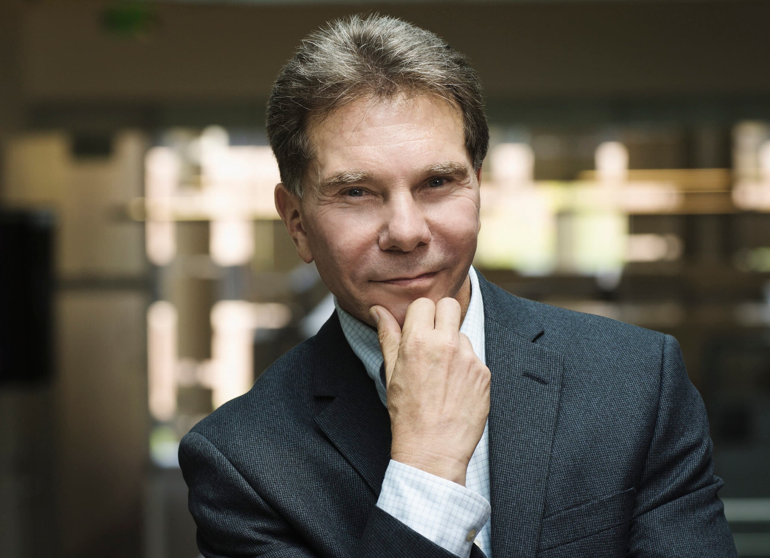 Dr. Robert Cialdini